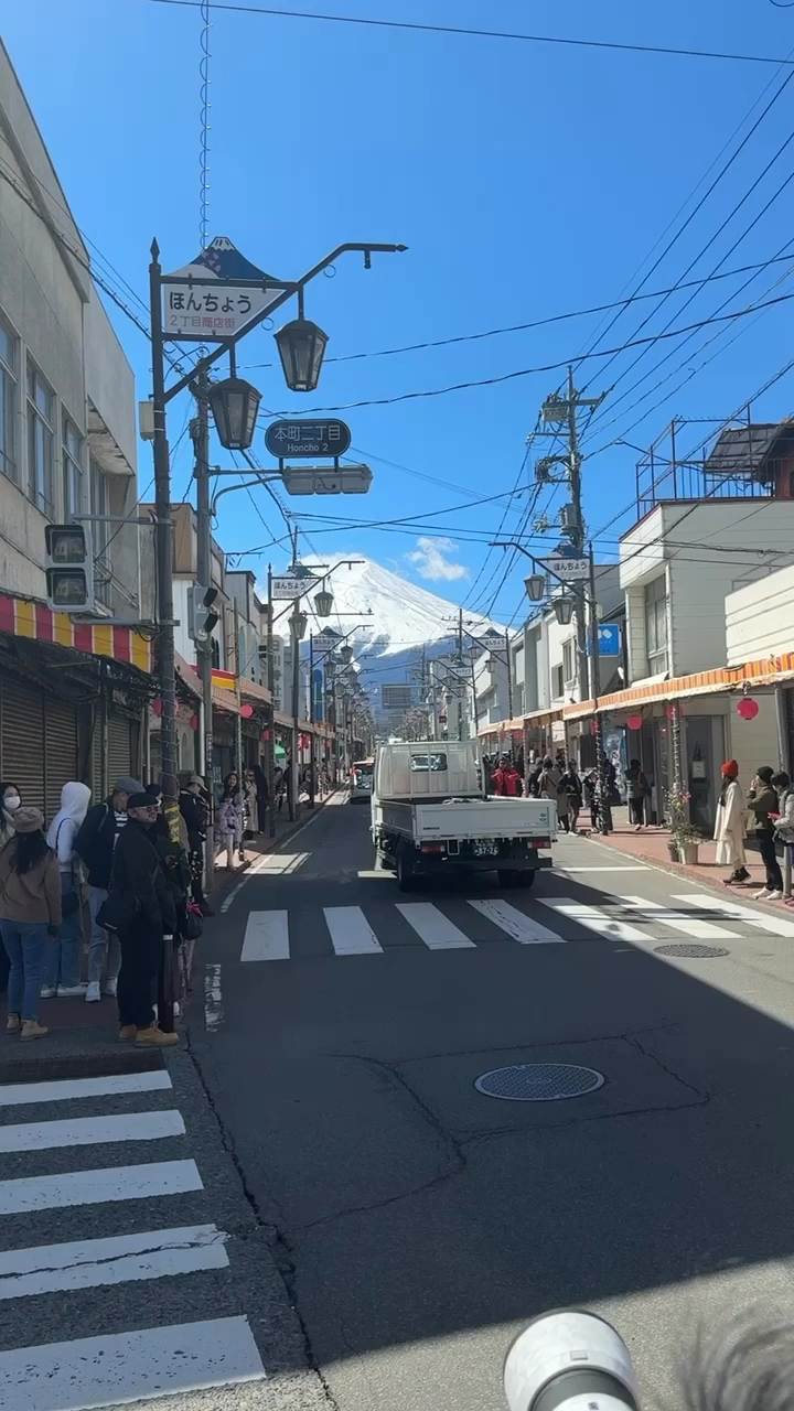 日川钟表店网红打卡地