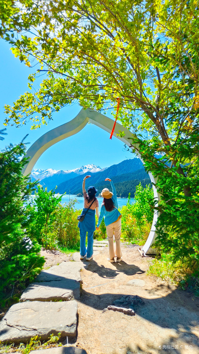 天山天池的新疆馆 天山天池的新疆馆