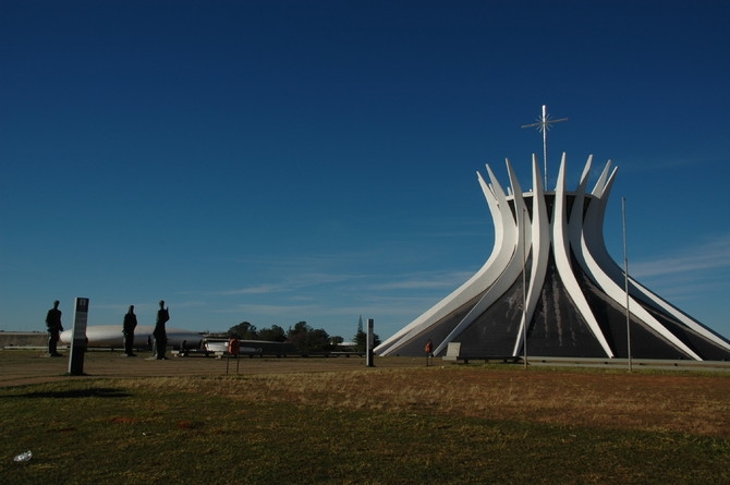 巴西利亚天主大教堂
