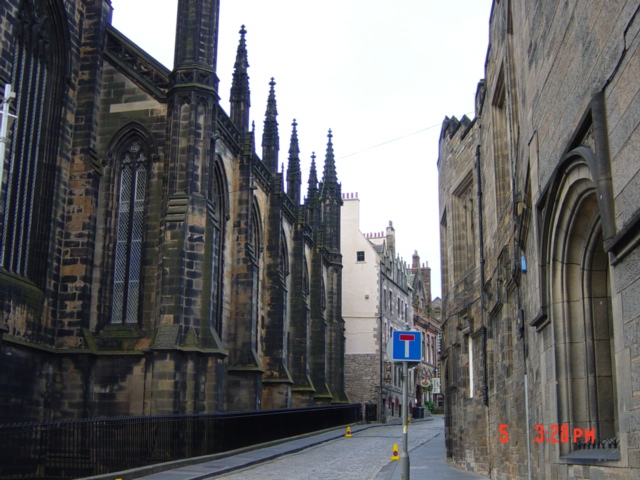 #那些最美的教堂 不错不错，爱丁堡的古老建筑