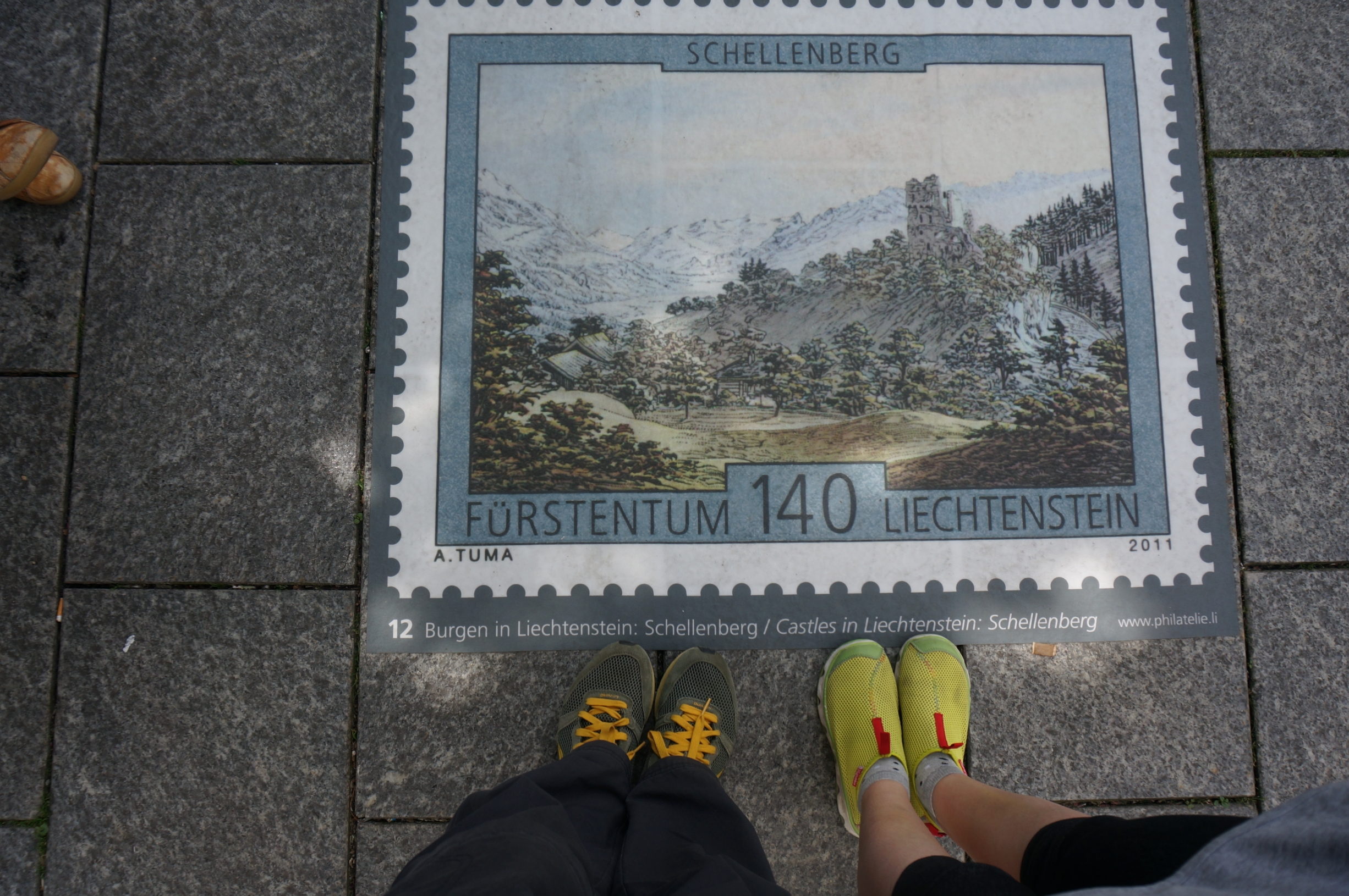 在世界邮票王国列支敦士敦，感受邮票的魅力。国虽然小，邮票却是发行量很大，堪称邮票王国一点也不为过。