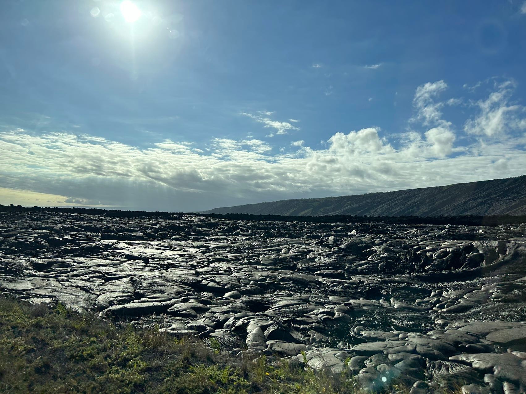 夏威夷大岛太与众不同了，被誉为天堂与地狱同在的地方，很值得一去！世界上最著名的基拉韦厄火山真是震撼呀