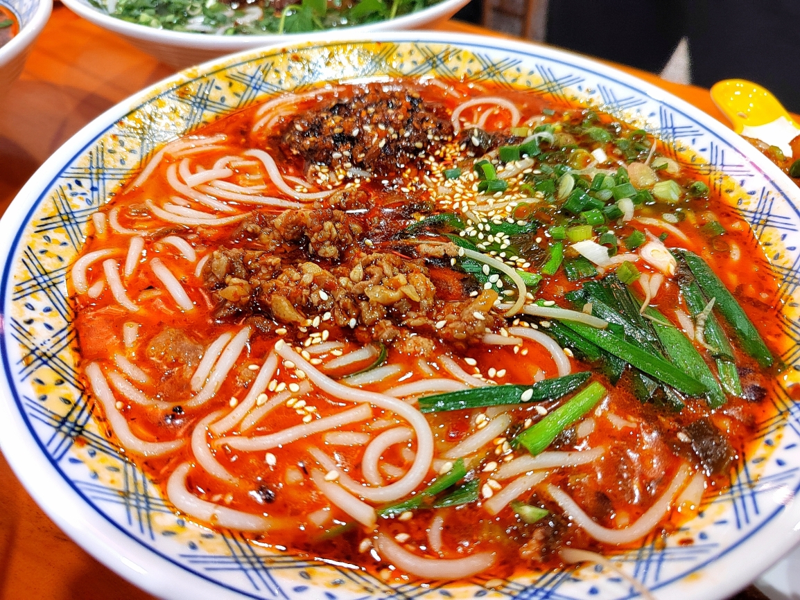 虔诚猪脚米线(吾悦广场店)