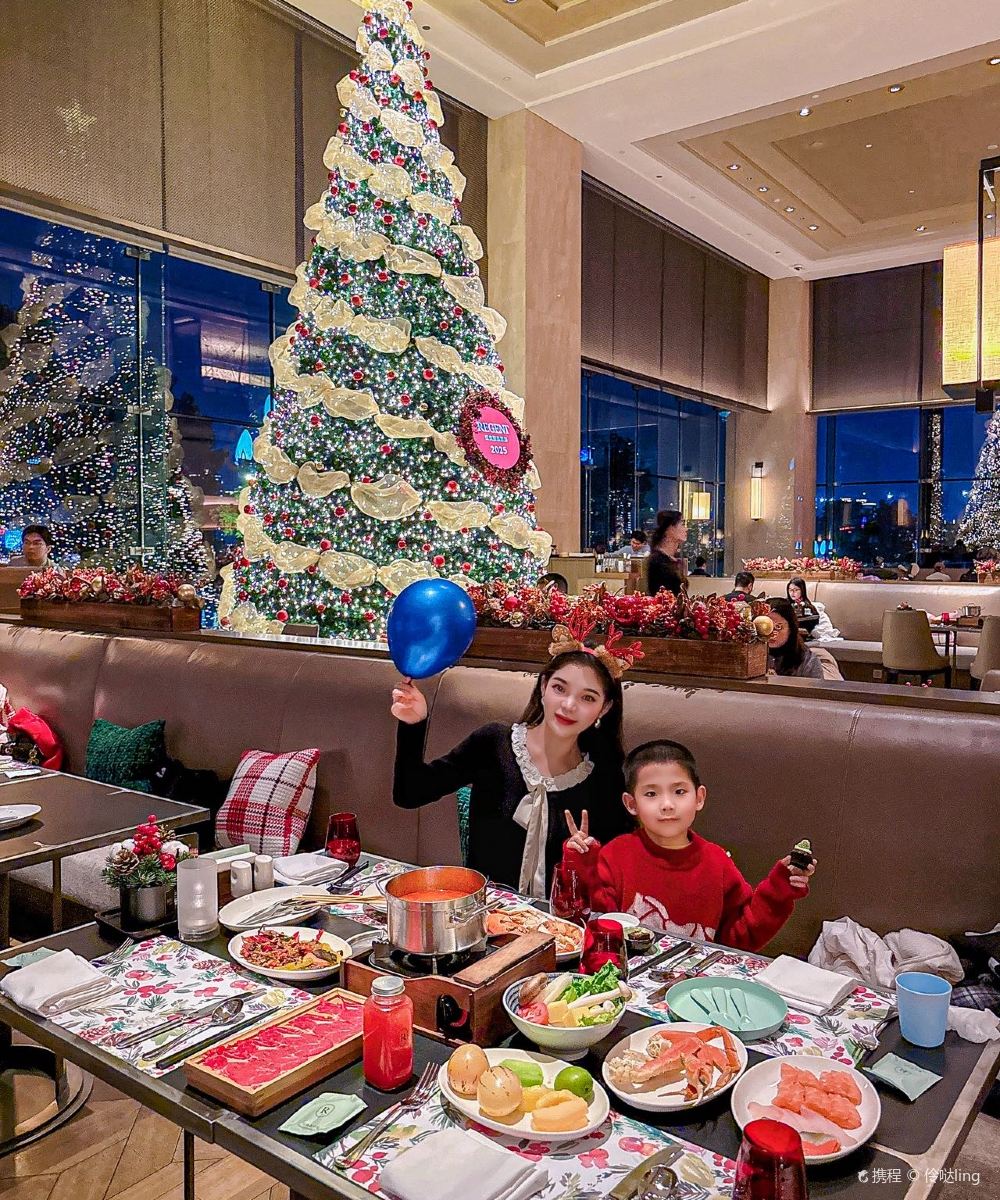 IU酒店(重庆袁家岗地铁站店)图片