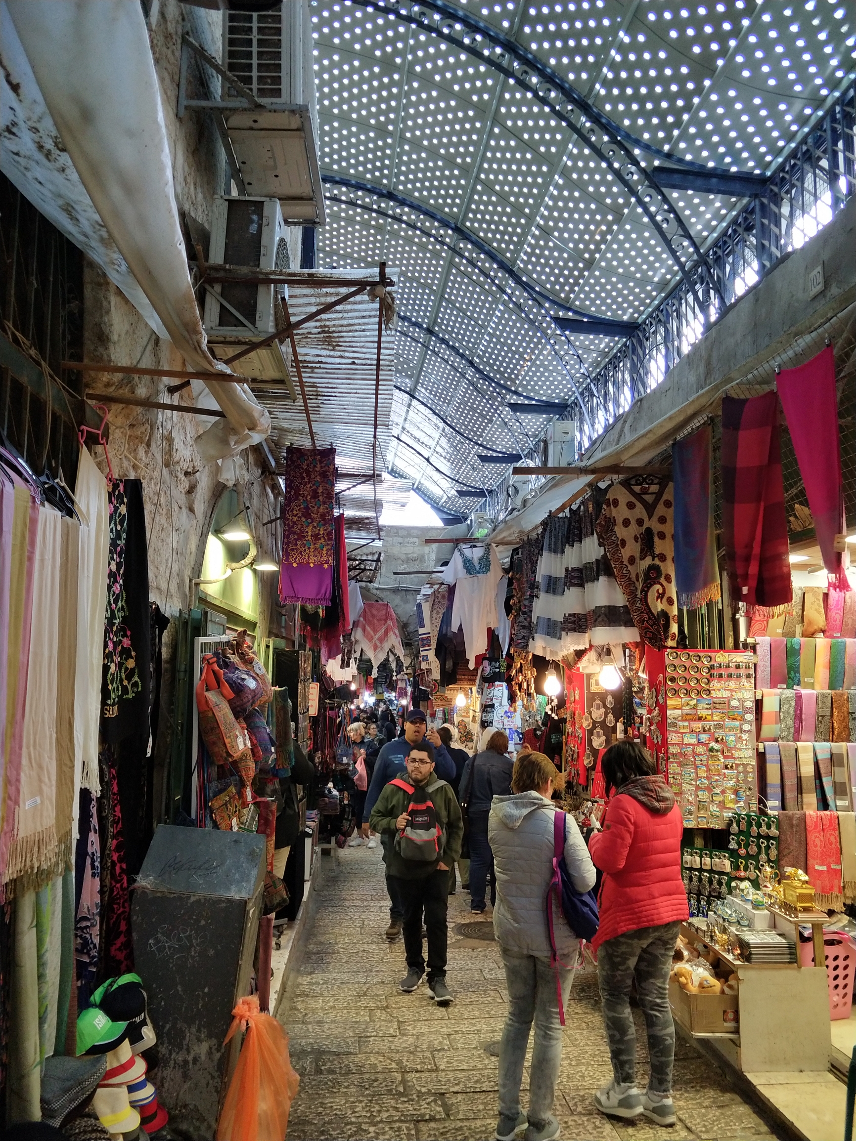 逛耶路撒冷老城市场，感受以色列本土风物
