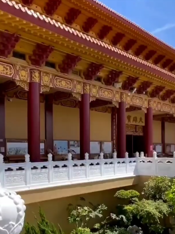 五台山西来寺：古朴典雅的佛教圣地