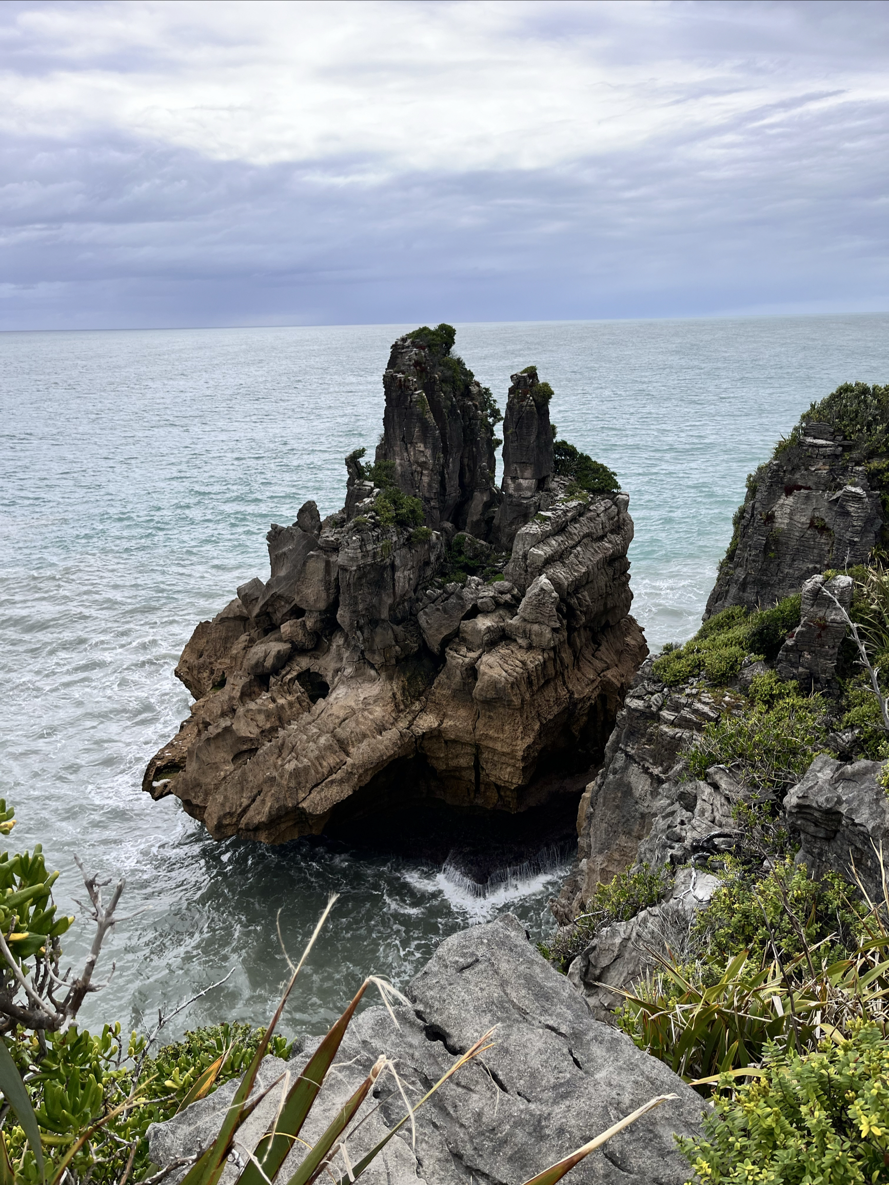 新西兰南岛千层石岩
