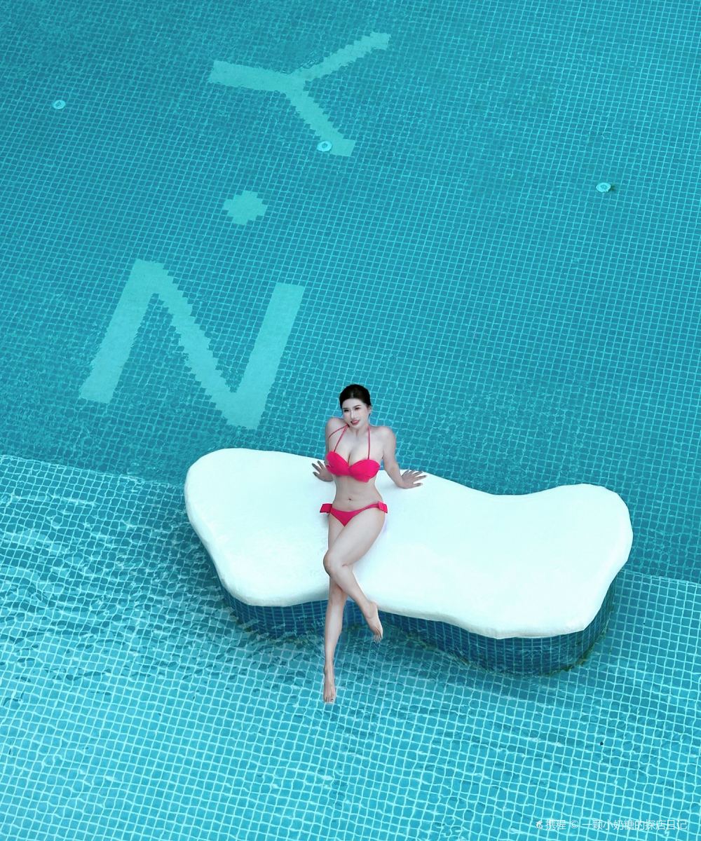 雲至设计师·恒温泳池度假酒店 (西双版纳景洪市告庄星光夜市店)图片