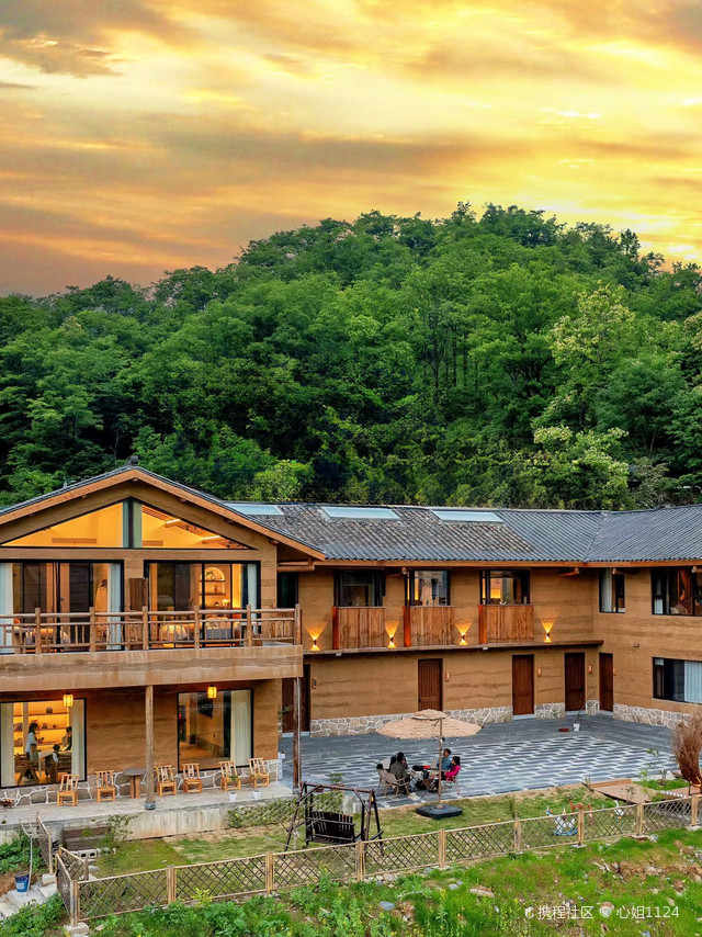 湖北神农架这家民宿真是森林里的童话小屋直击人心