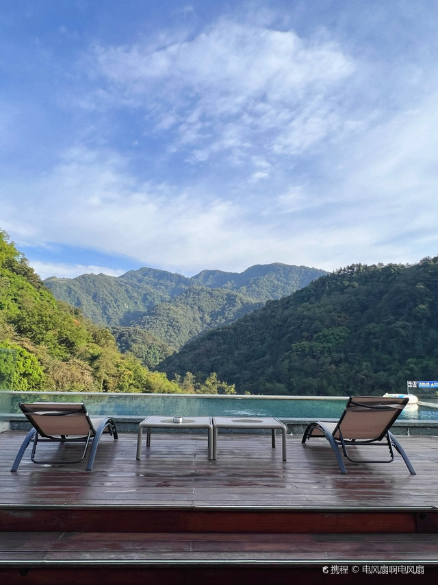 峨眉山景区里面的民宿图片