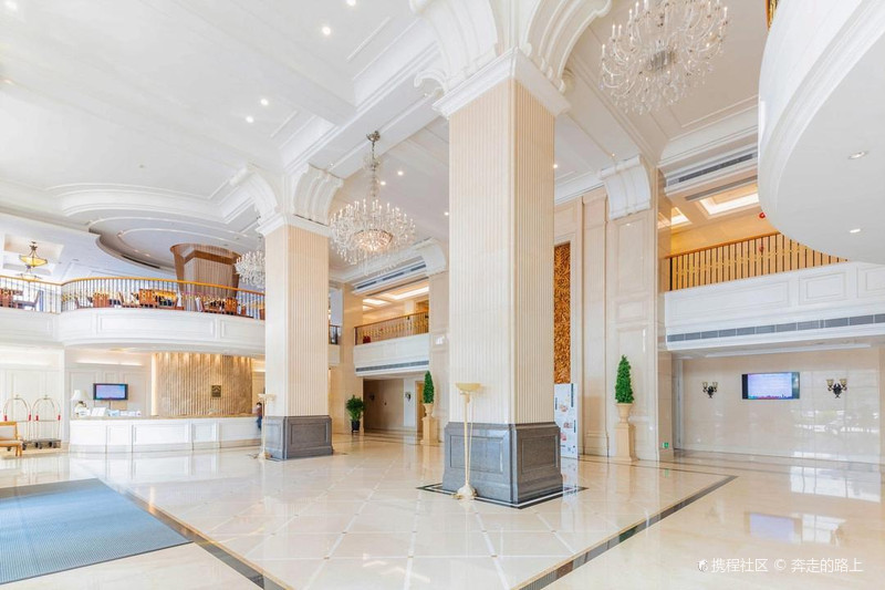 汕尾巴黎半岛酒店是一家极具特色豪华型酒店保姆级服务攻略