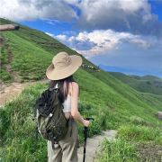 旅行者踏遍山河