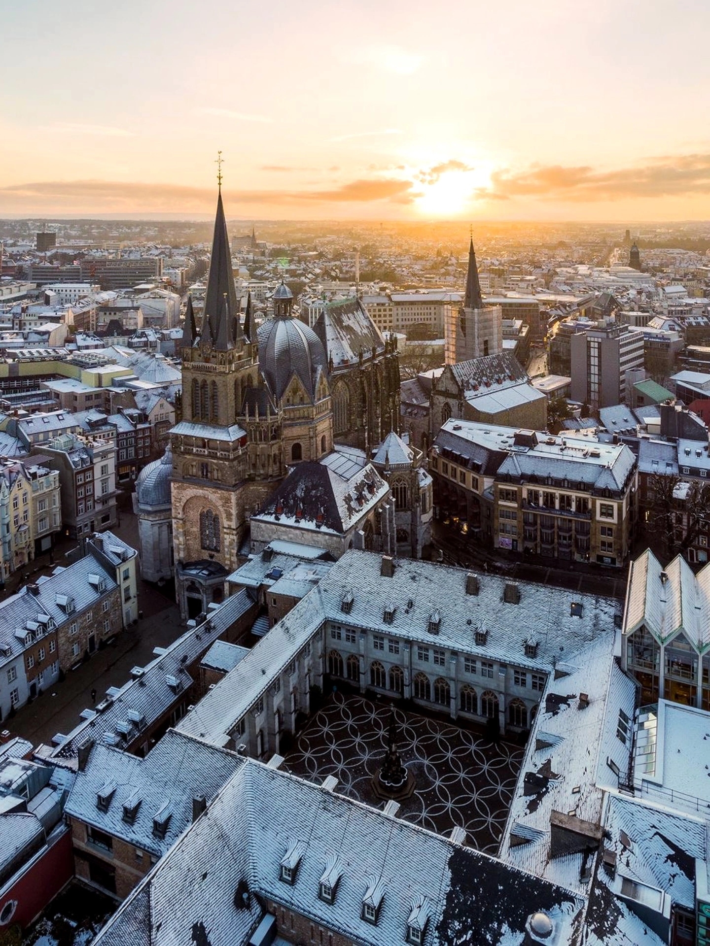 德国最美小镇7 - 雪中的亚琛||