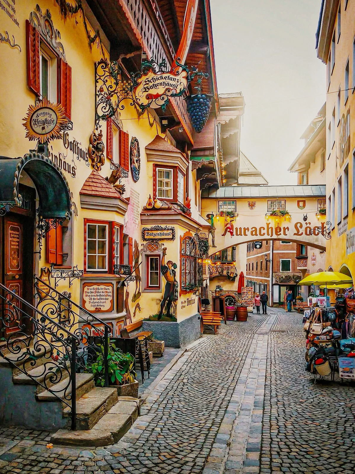 奥地利超美的中世纪小镇!像童话世界!