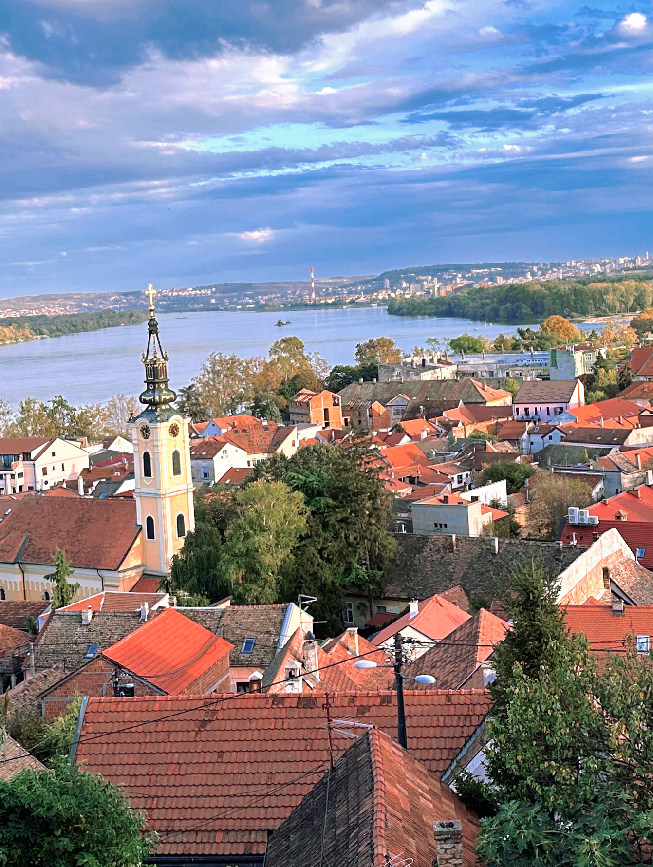 塞尔维亚🇷🇸一个俯瞰小镇的观景角度值得打卡