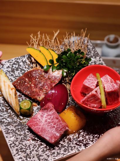 小野家·和牛烧肉·寿司酒场日本料理(国贸华润悦府店)