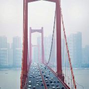 行李箱出逃计划