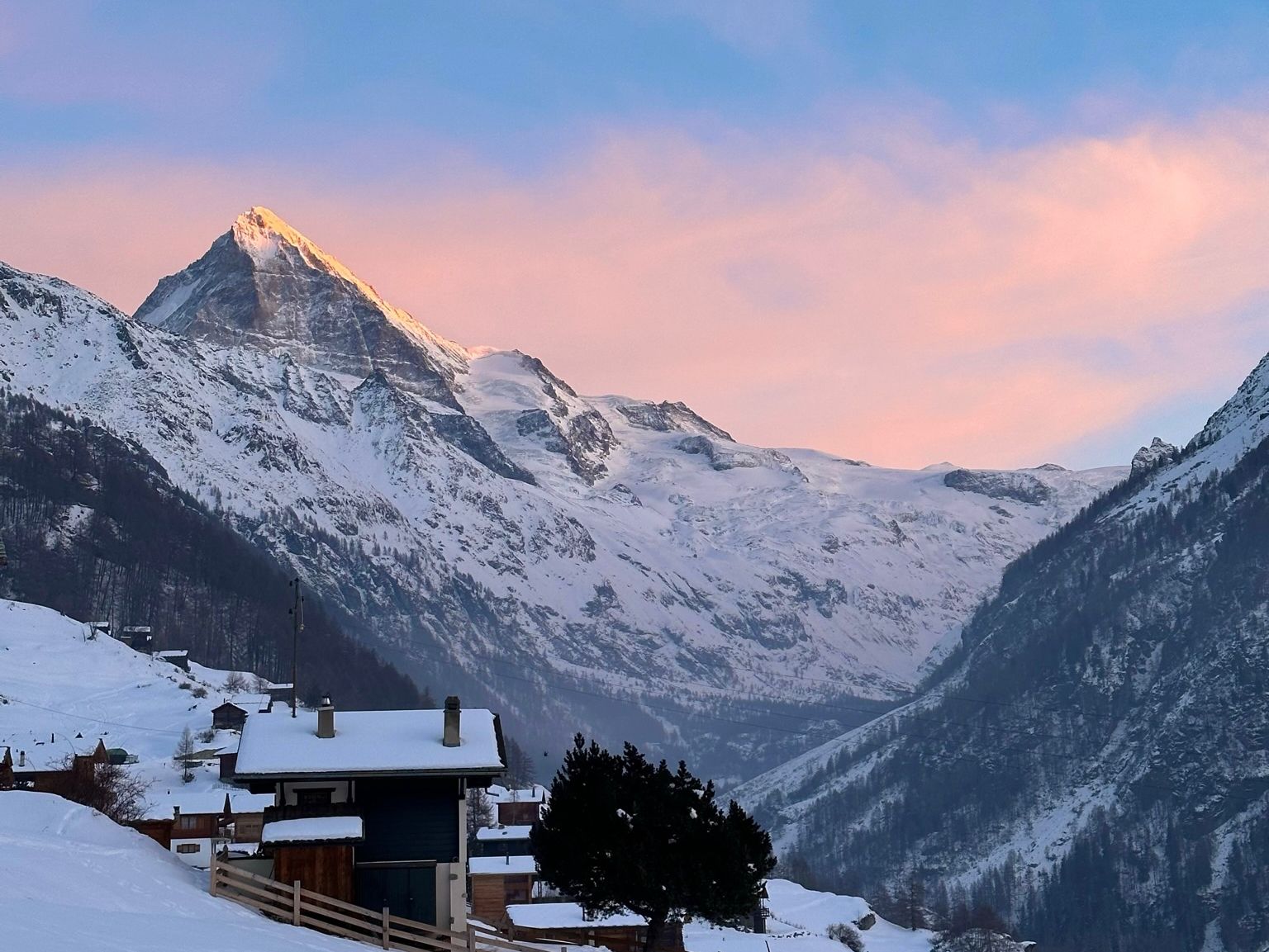 瑞士踏雪开启2023