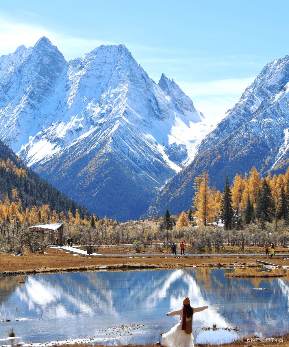 被梦叫醒酒店(双桥沟景区布达拉峰雪山公路打卡点店)图片