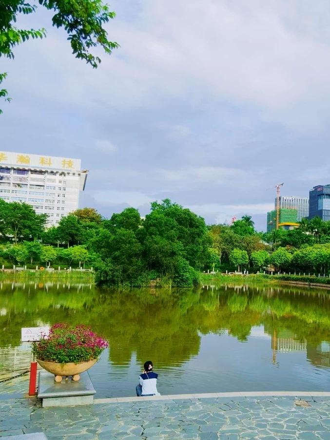 坪山格兰云天X-INN创客栈酒店