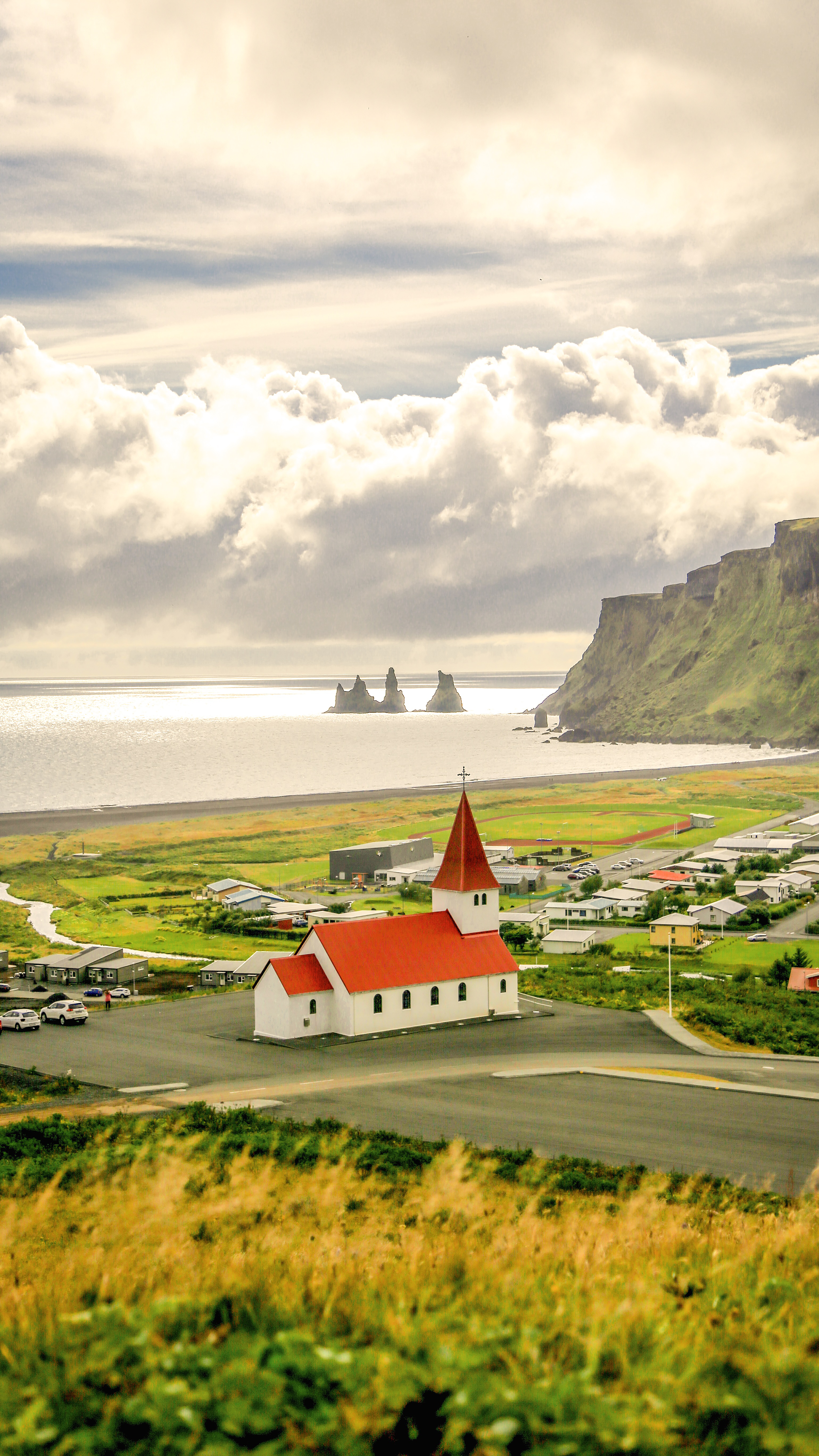 在冰岛，终于看见了验光仪里的红房子