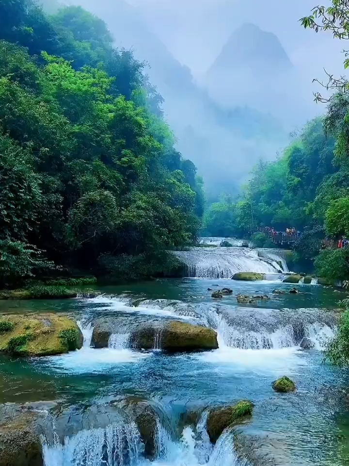 荔波的每一寸土地上都能感受到大自然的鬼斧神工