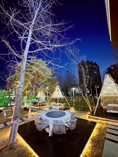 蘇河湾餐厅(东湖店)