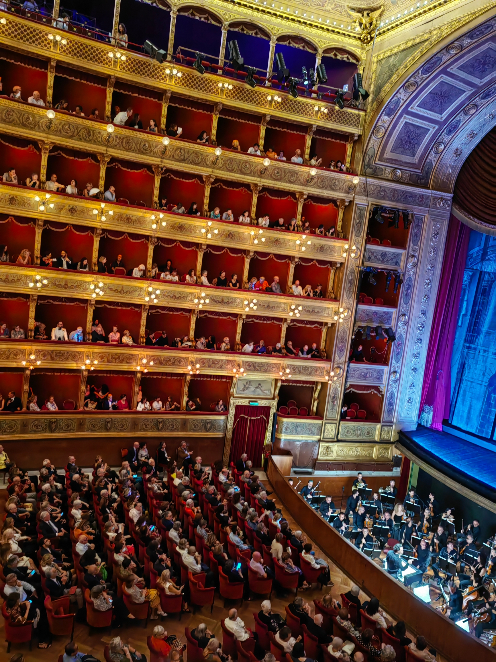 来马西莫剧院，看一场莫扎特的《唐·乔万尼》