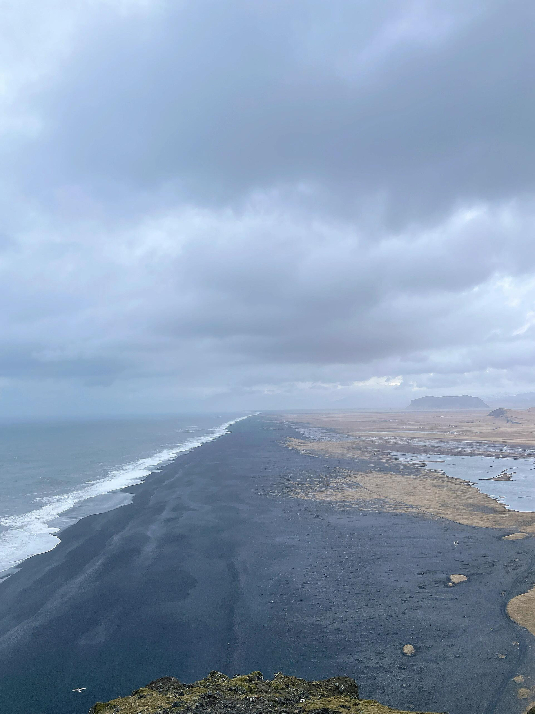 不可错过的《权利的游戏》取景地|||举世闻名的雷尼斯黑沙滩(Reynisfjara)坐落于冰岛南岸，