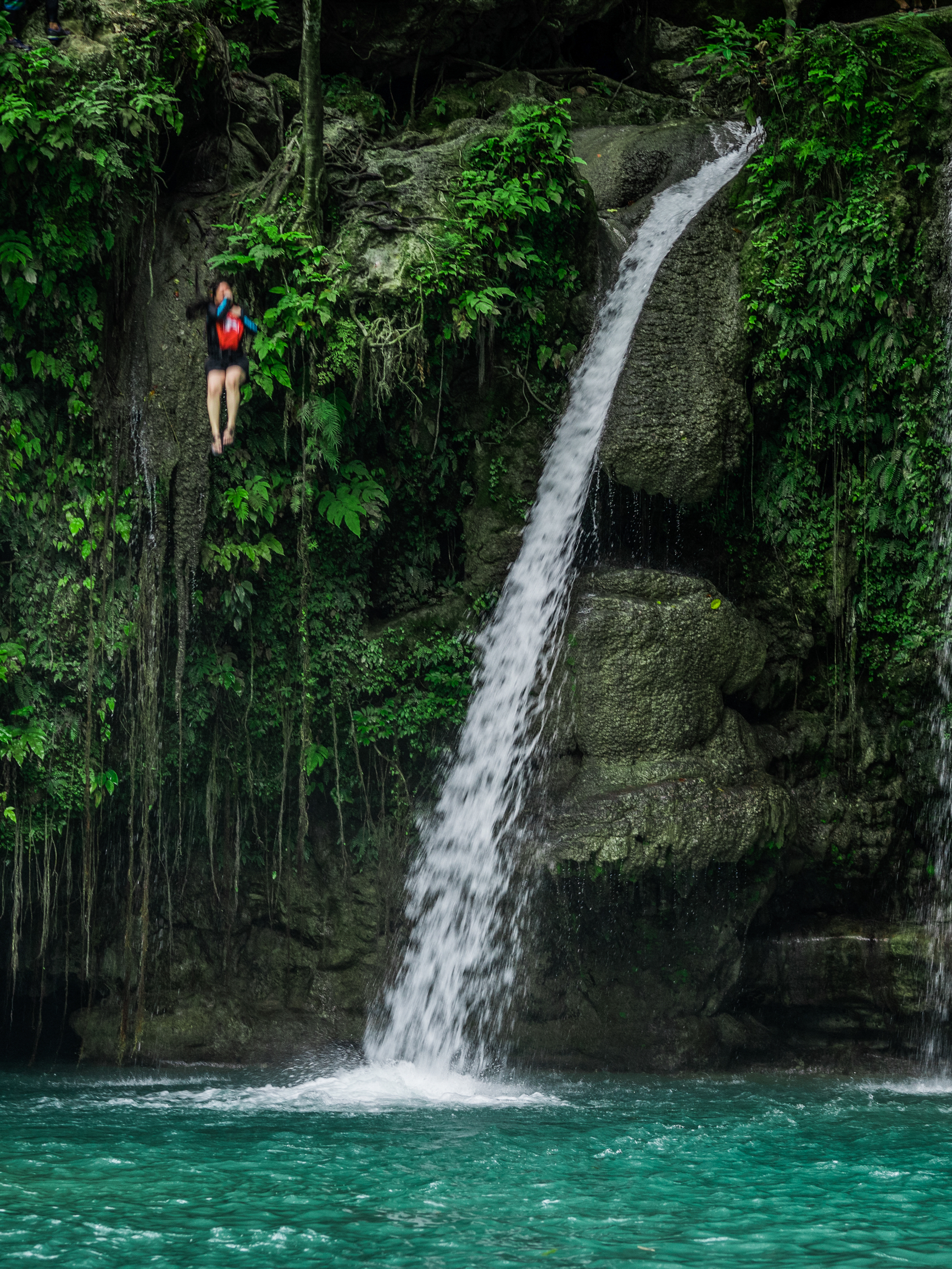 菲律宾｜12米高瀑布跳水，你确定不来挑战？