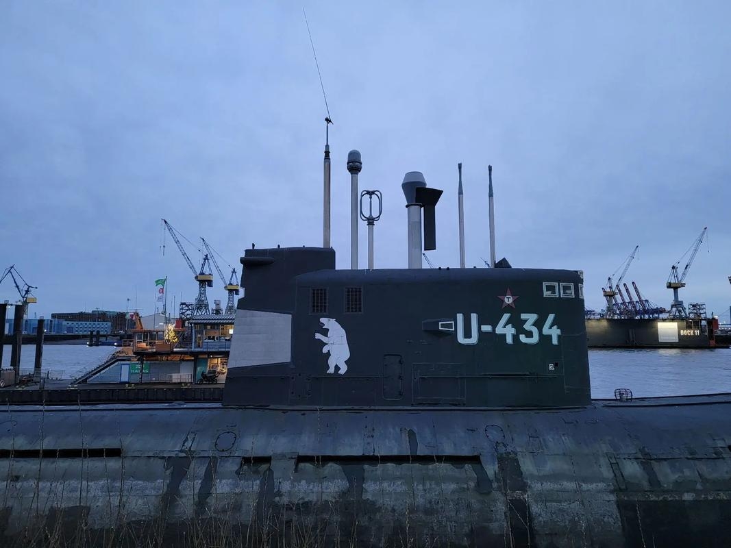 探秘U-434潜艇博物馆：历史的回声与现代的交融