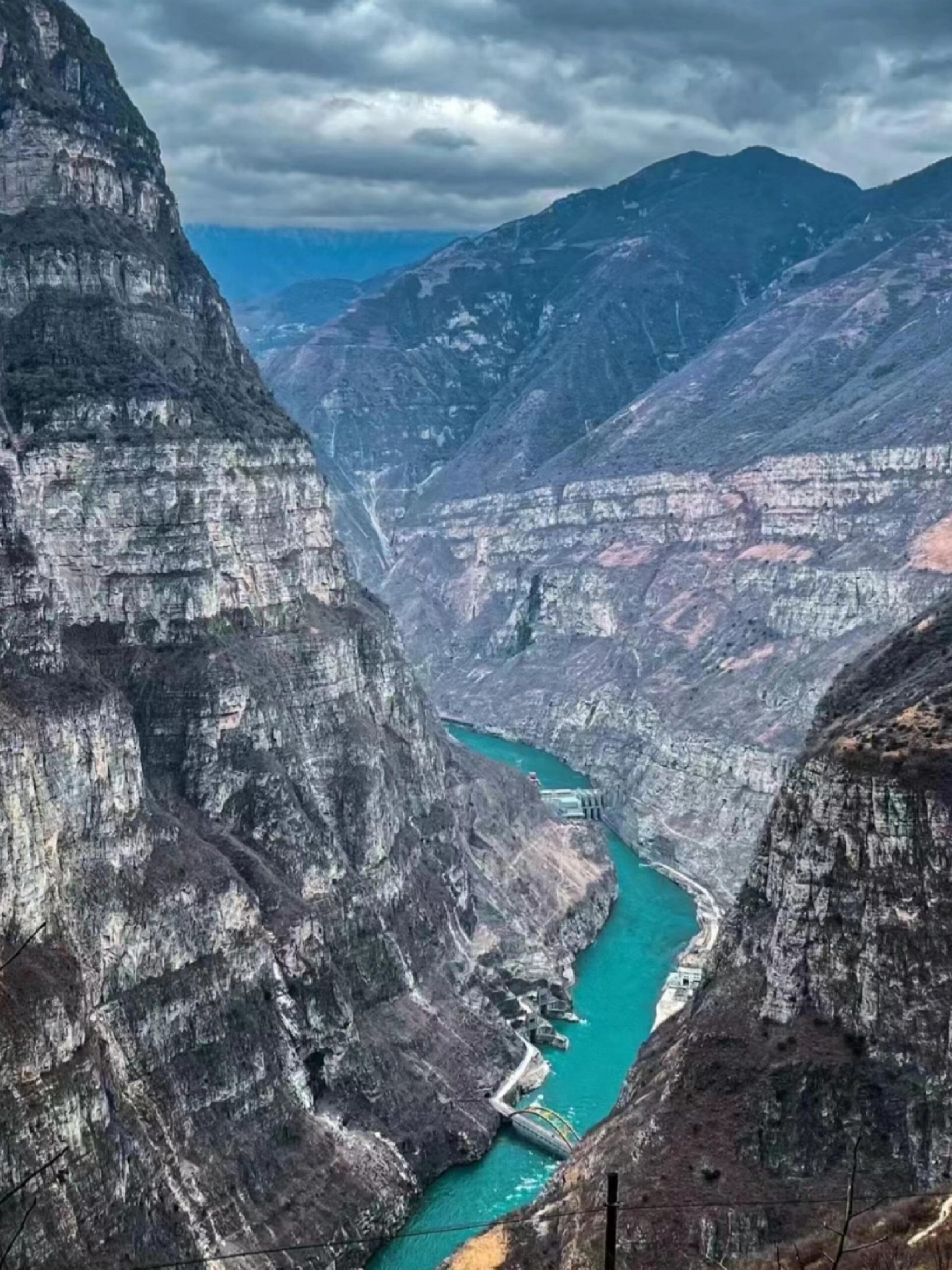 被《国家地理》评为十大最美峡谷！有多绝