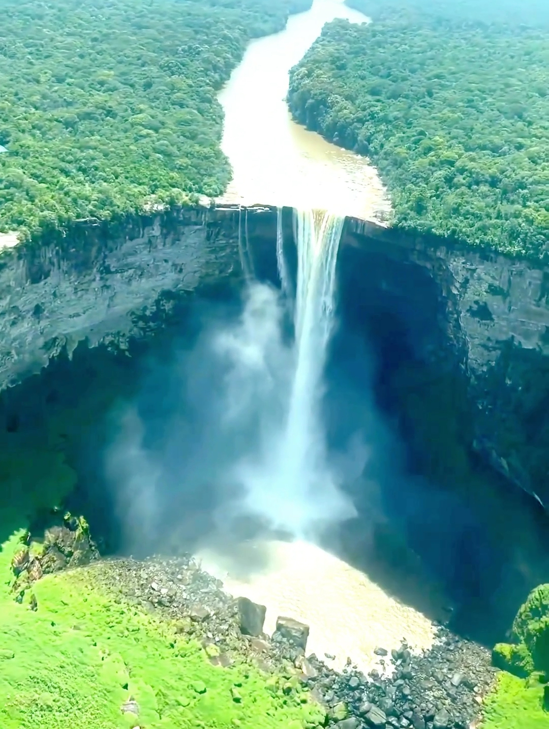 这里可以看到世界最大单滴瀑布