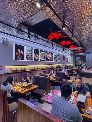 庆峰龙虾烧烤(包河花园三店)