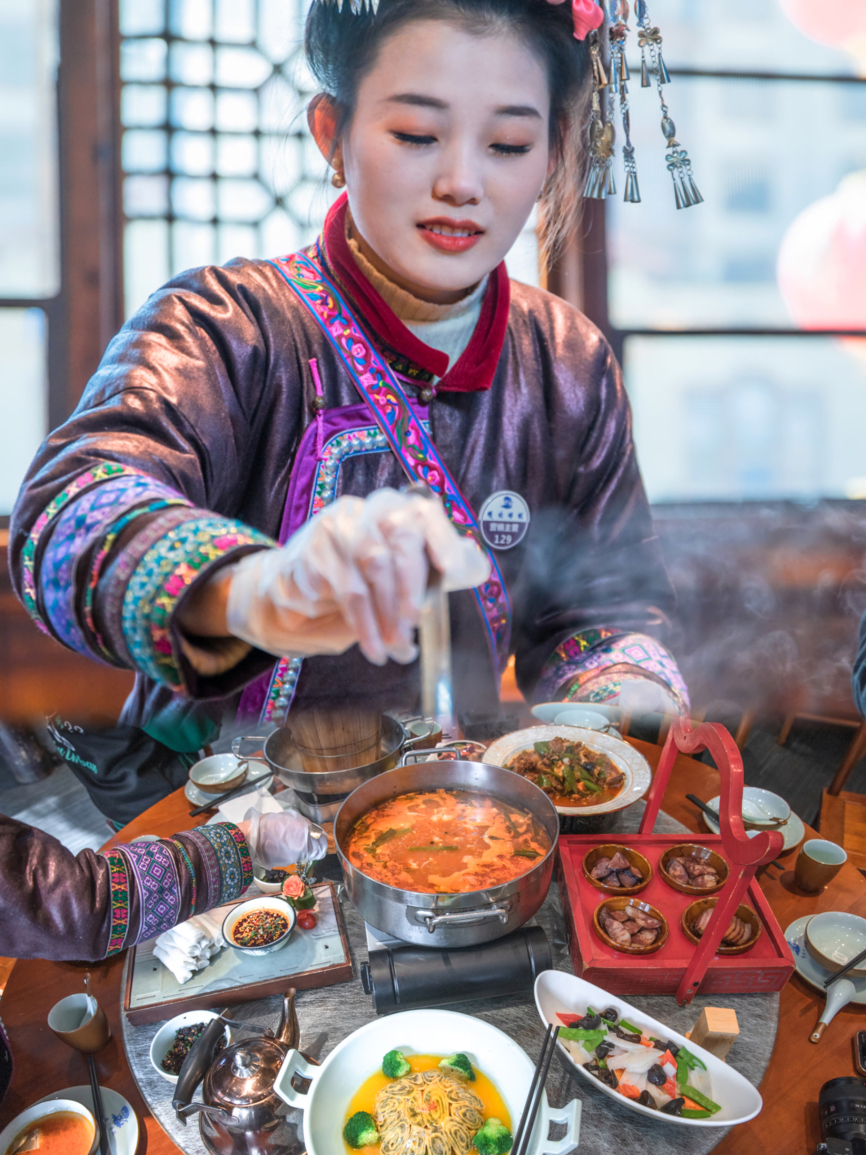 嘎佬传说酒楼(凯里店)