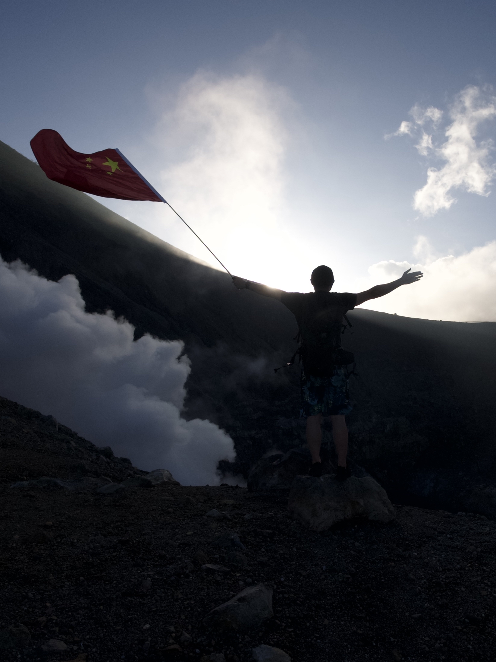 我在Lokon火山口 拍到了人生照片！