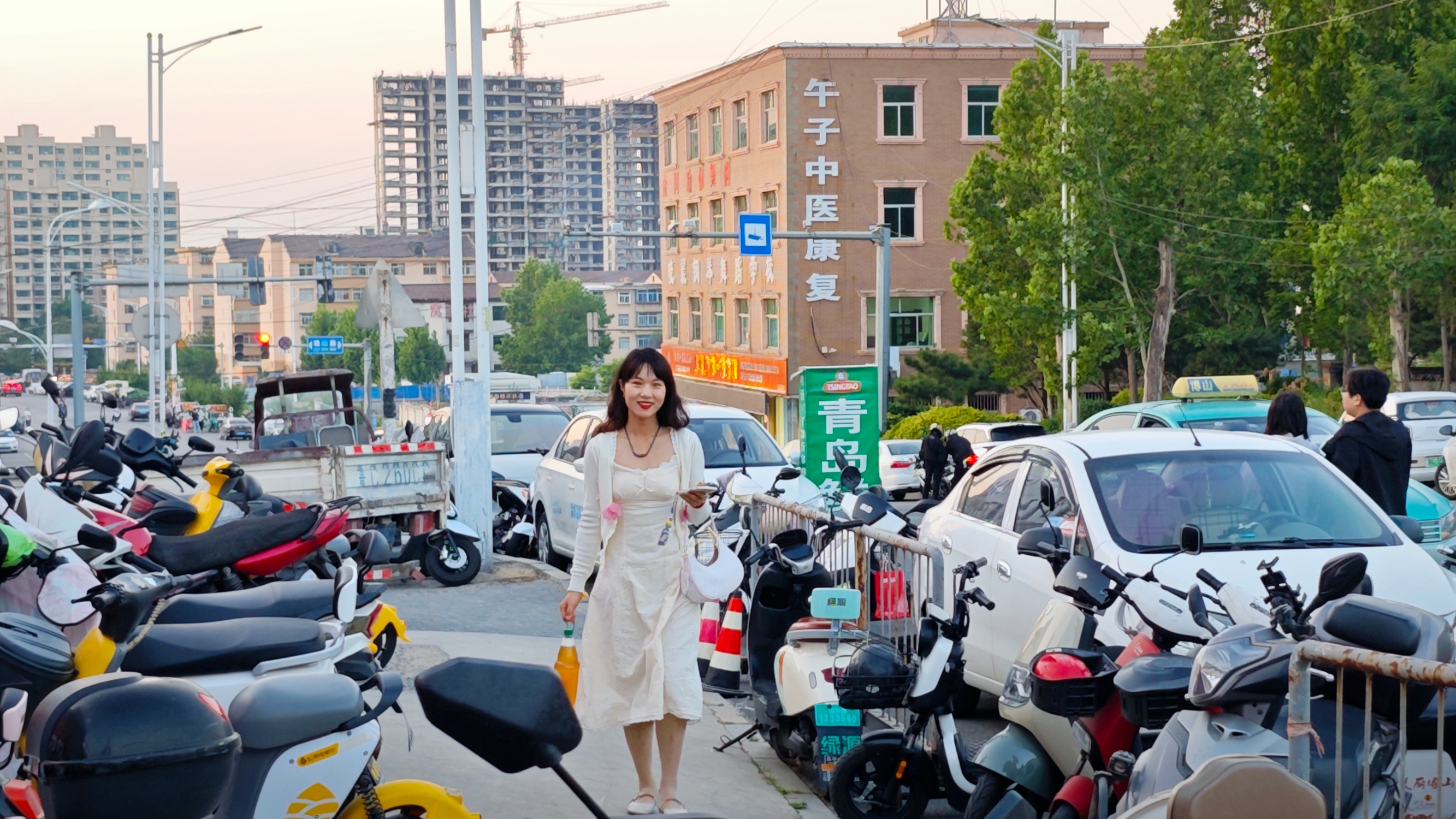 红火岩烧烤(博山店)