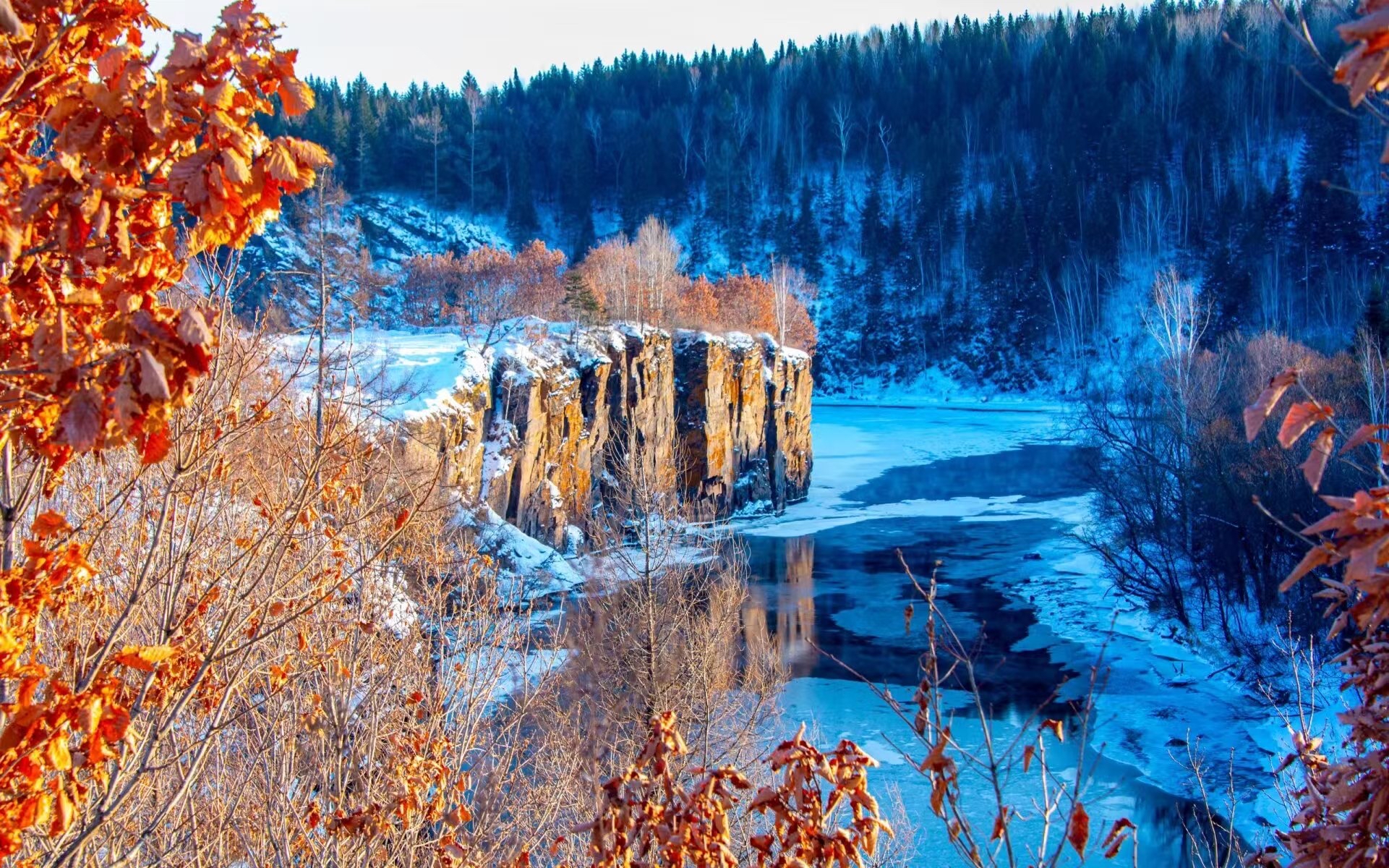 健晟星期天火锅(集贤店)