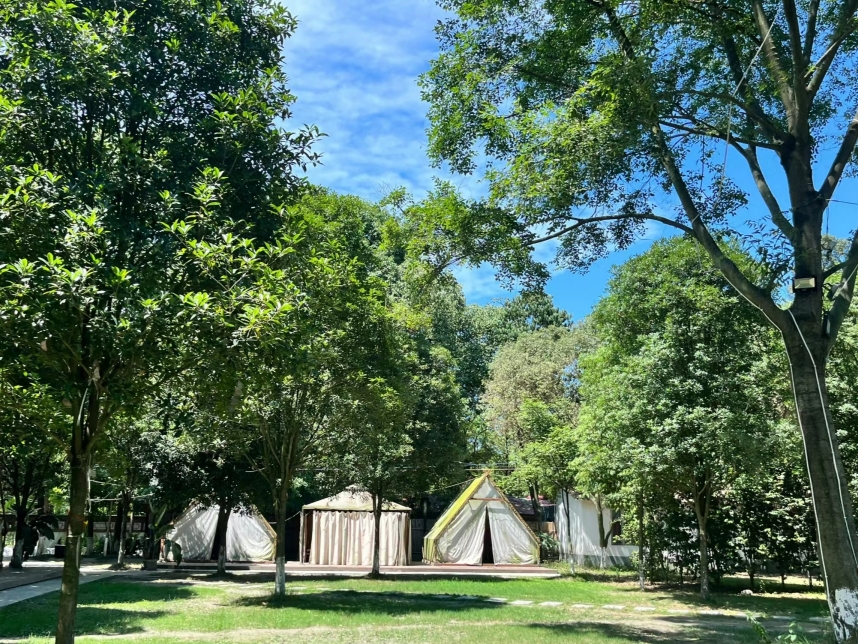 在水一方休闲庄