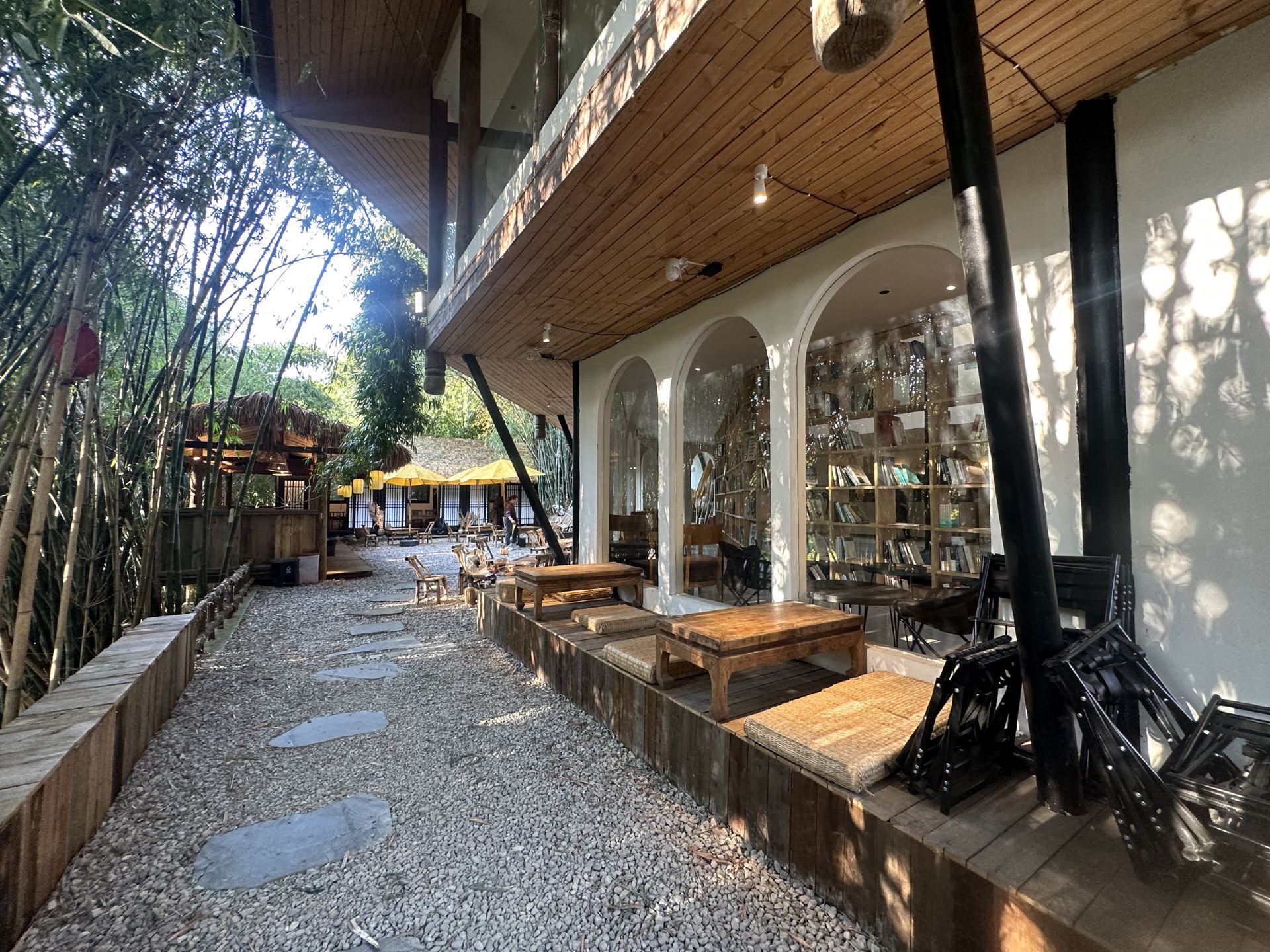 区嘢空间Ouyear Space(花溪十里河滩店)