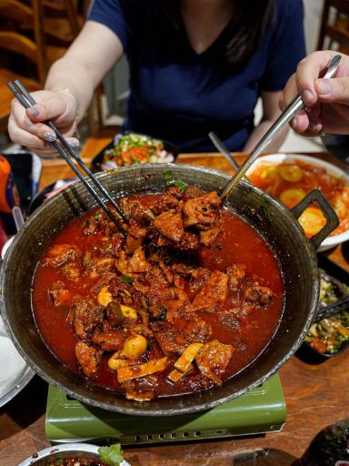 Laoguiyanglazi Chicken