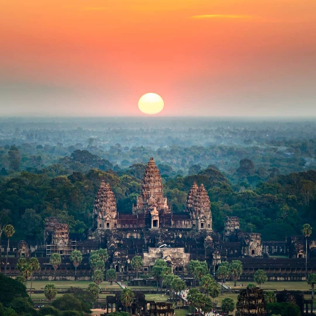 柬埔寨旅行：十大必游景点！ 🙆柬埔寨十大必游景点有哪些？ 🙆当人们谈起柬埔寨，最先想到的一定是吴哥窟