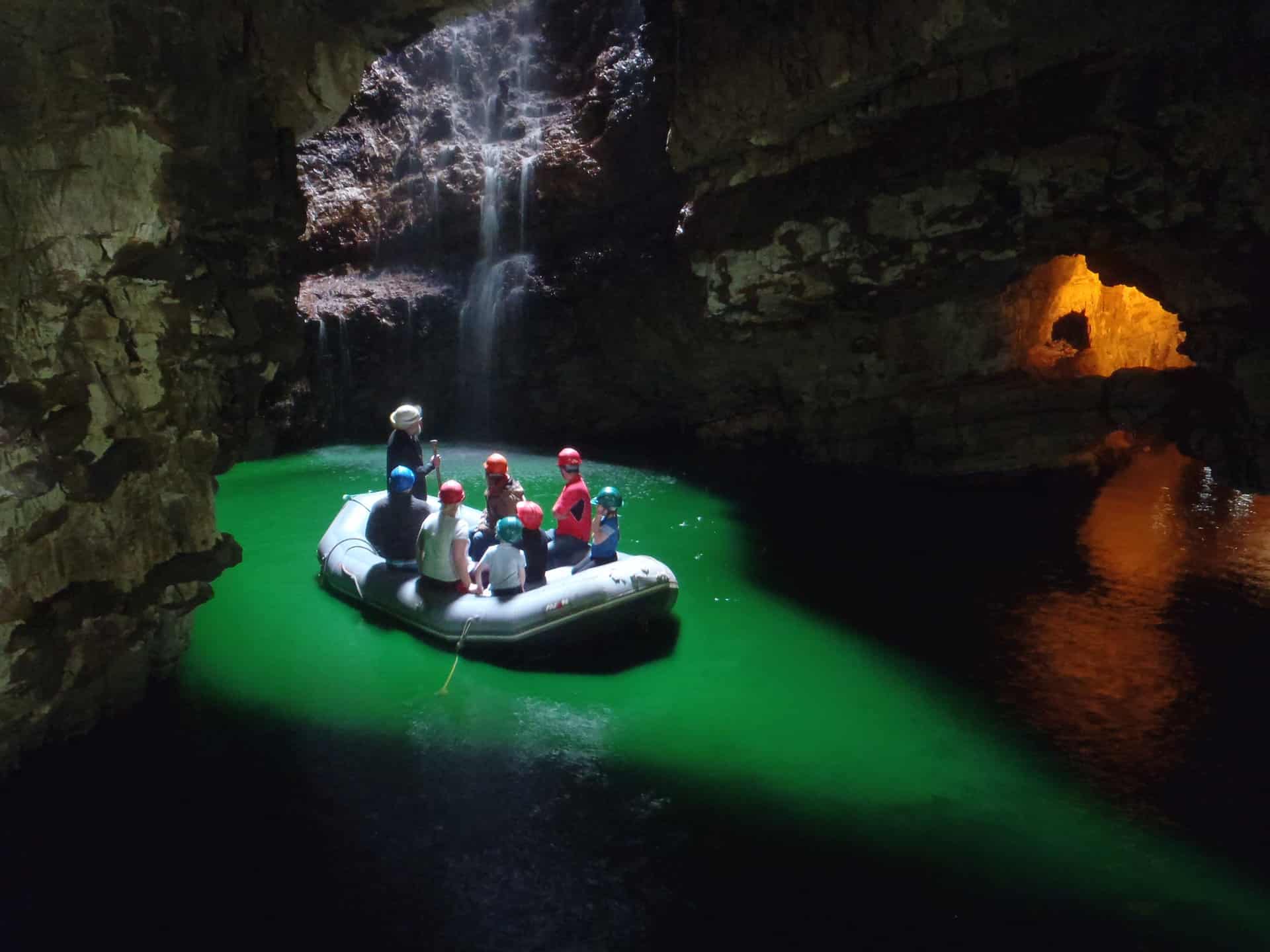 苏格兰奇幻之旅 | 神奇斯穆洞穴和瀑布