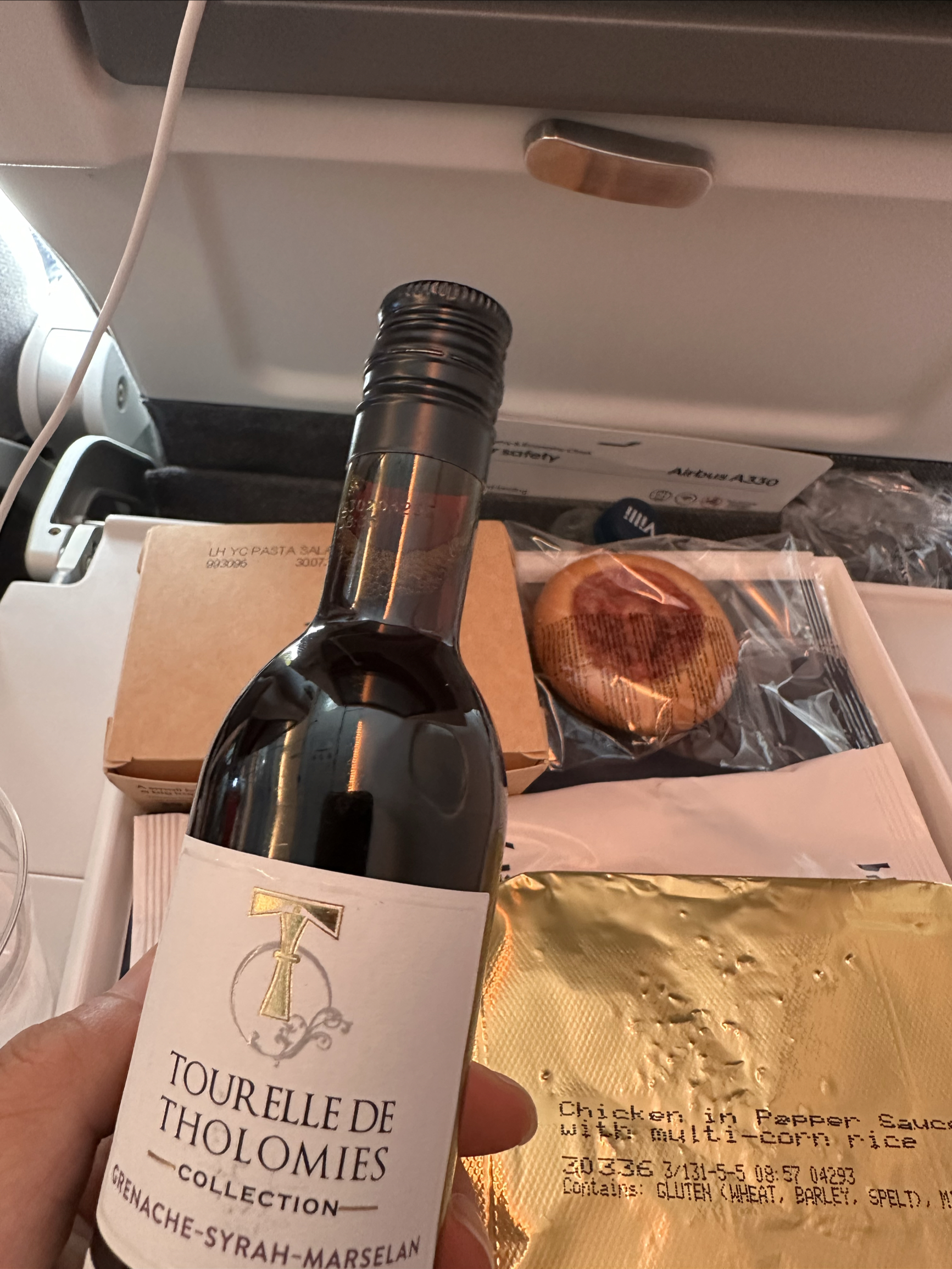 芬兰航空红酒