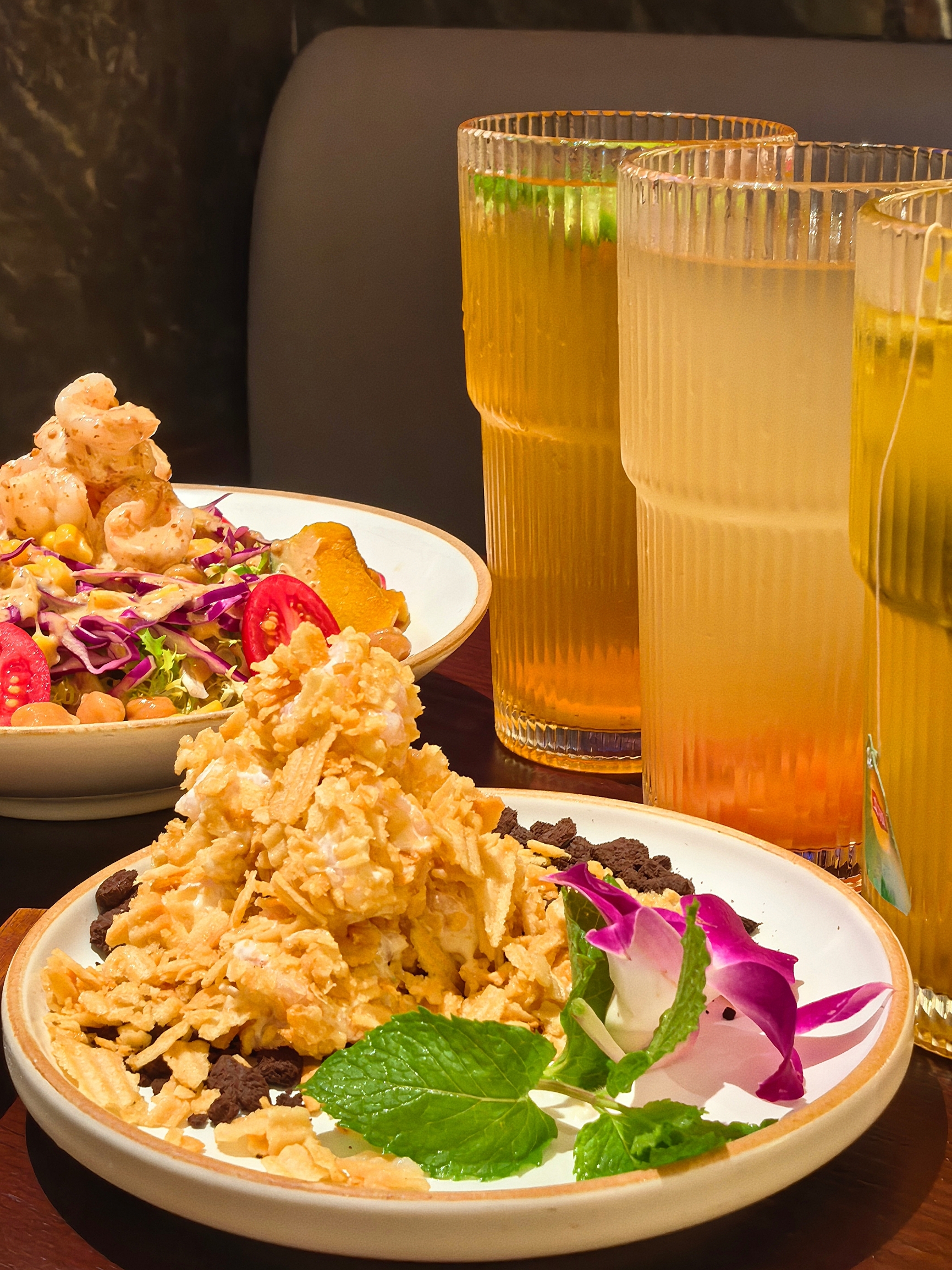 蛮横鸡爪煲(龙贵店)