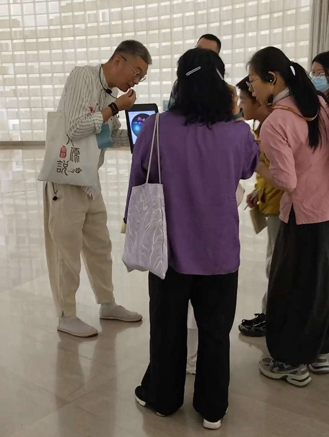 “孔儒说”～国家金牌导游刘安平老师在孔子博物馆精彩讲解