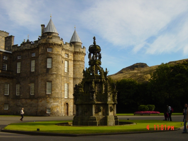 #探访历史名胜古迹 不错不错，爱丁堡漂亮的古典建筑