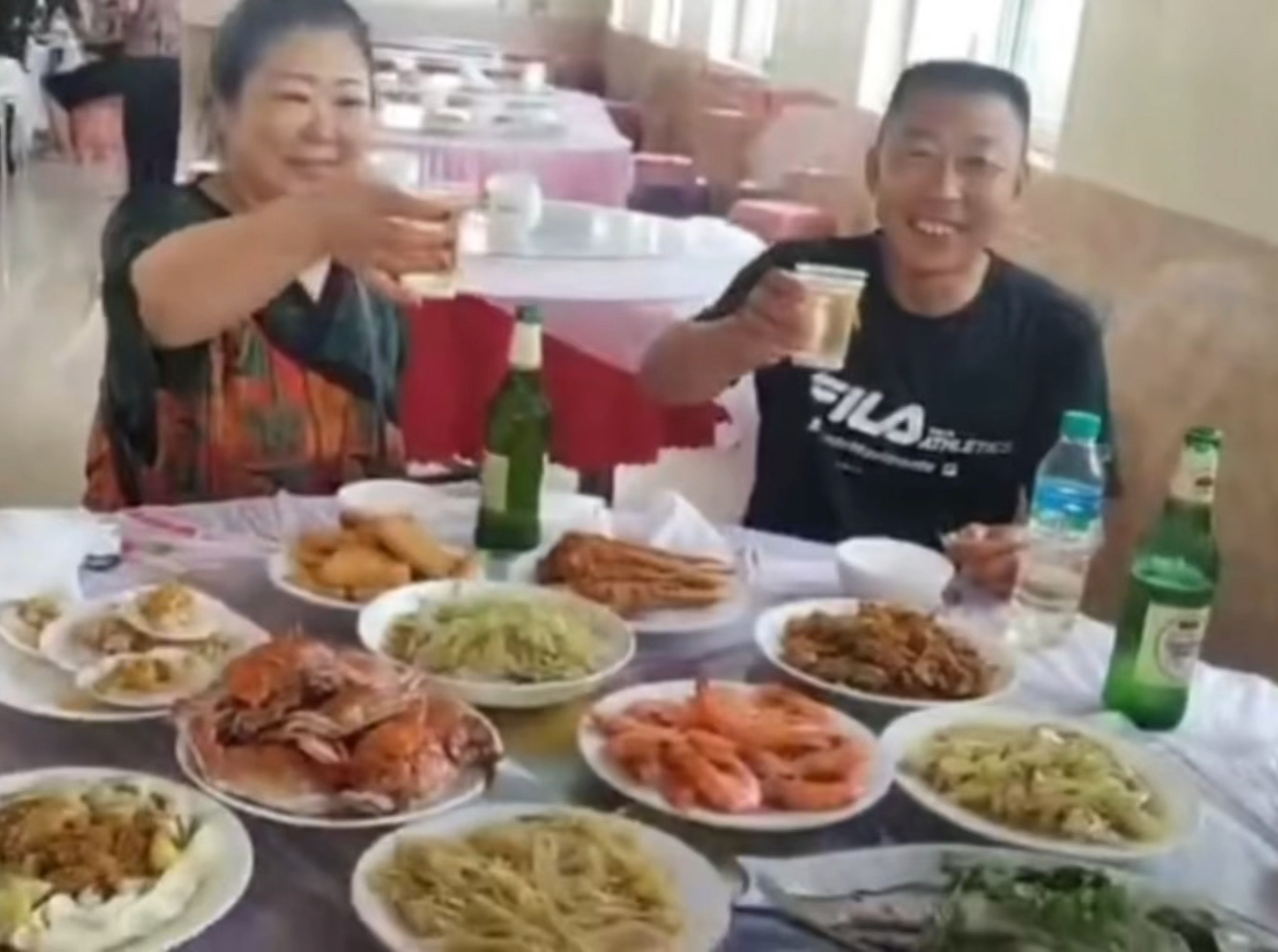 辽宁东戴河三嫂，150起每人包吃住，每餐各种海鲜大餐家常菜搭