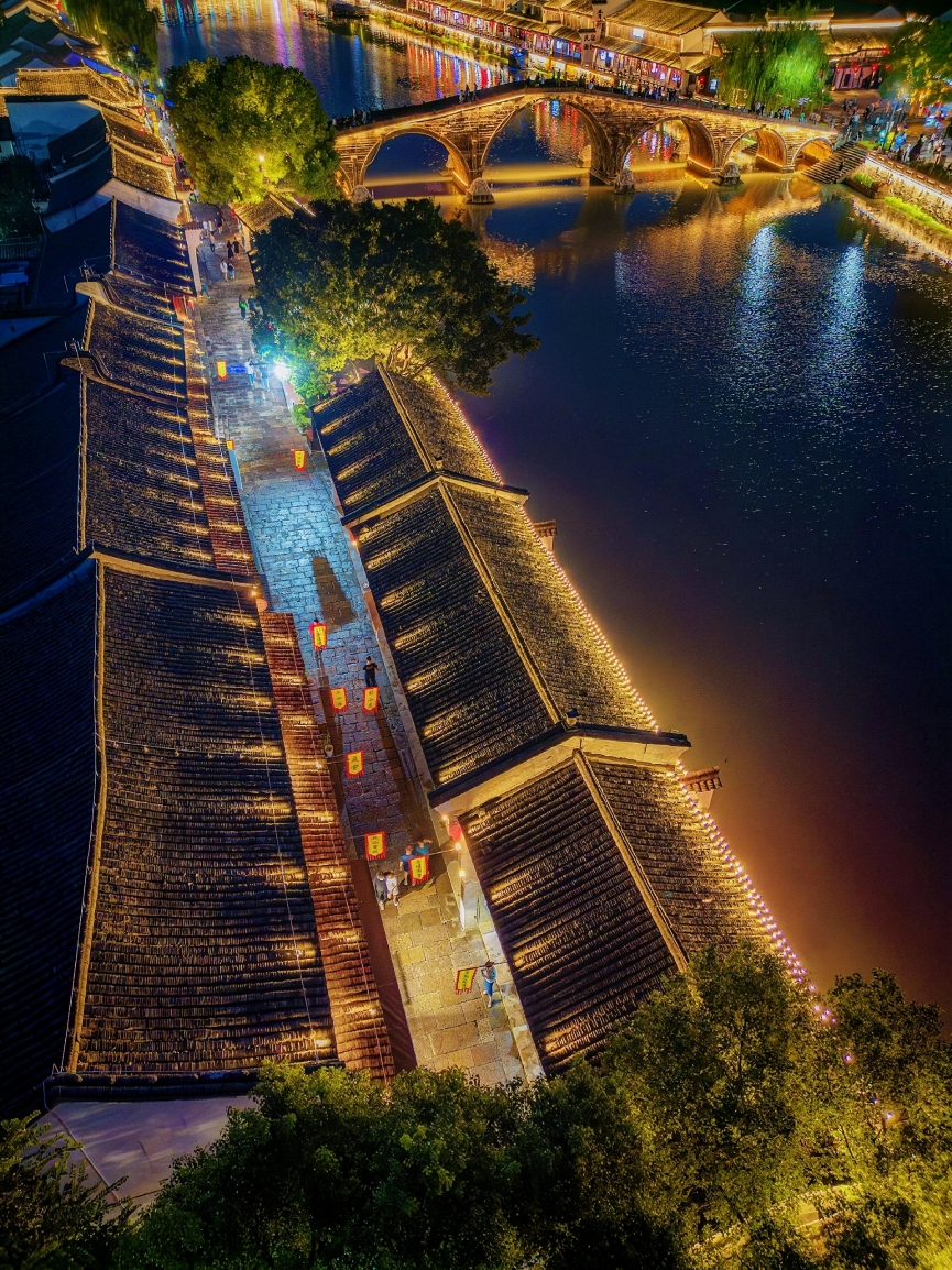 丁山湖渡口渔村