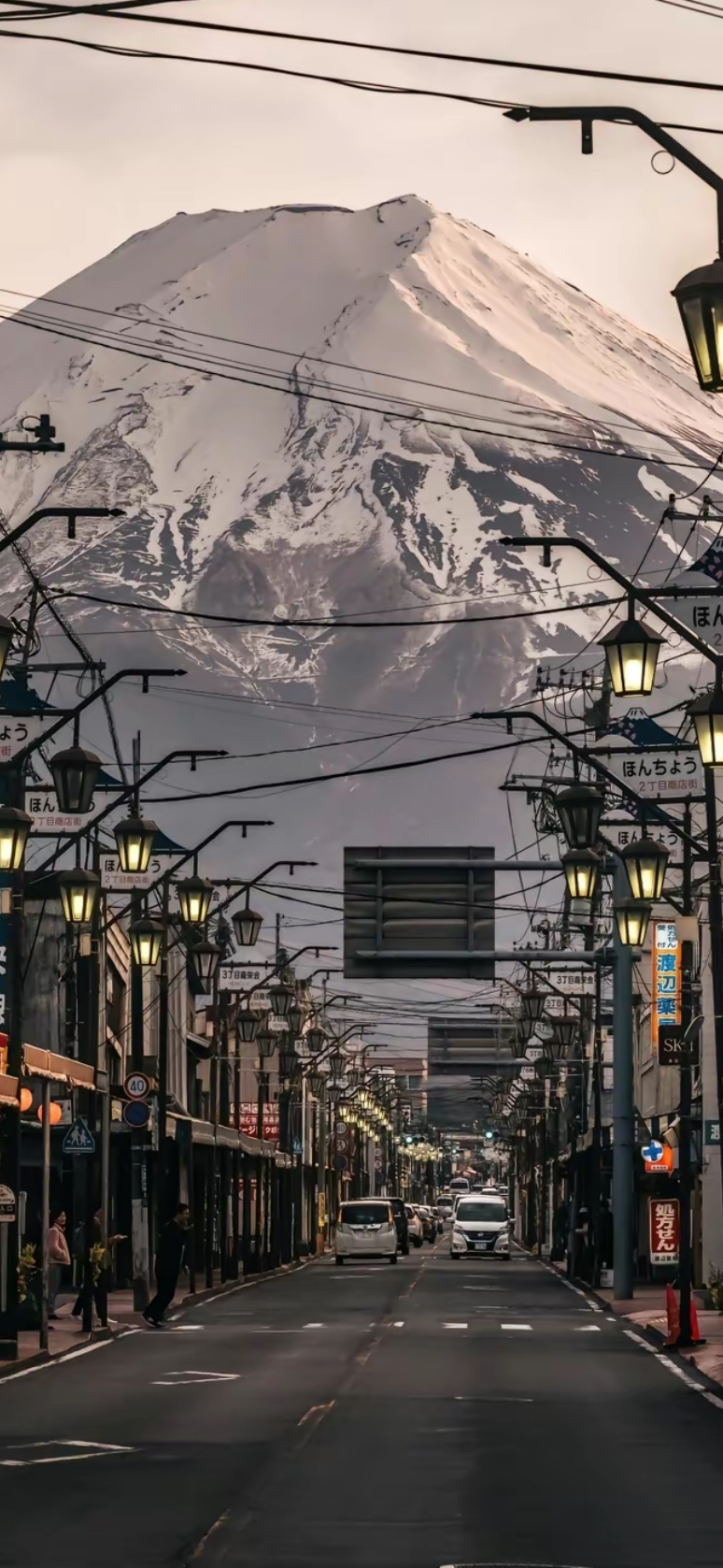 打卡日本第一山富士山，体验绝美景色